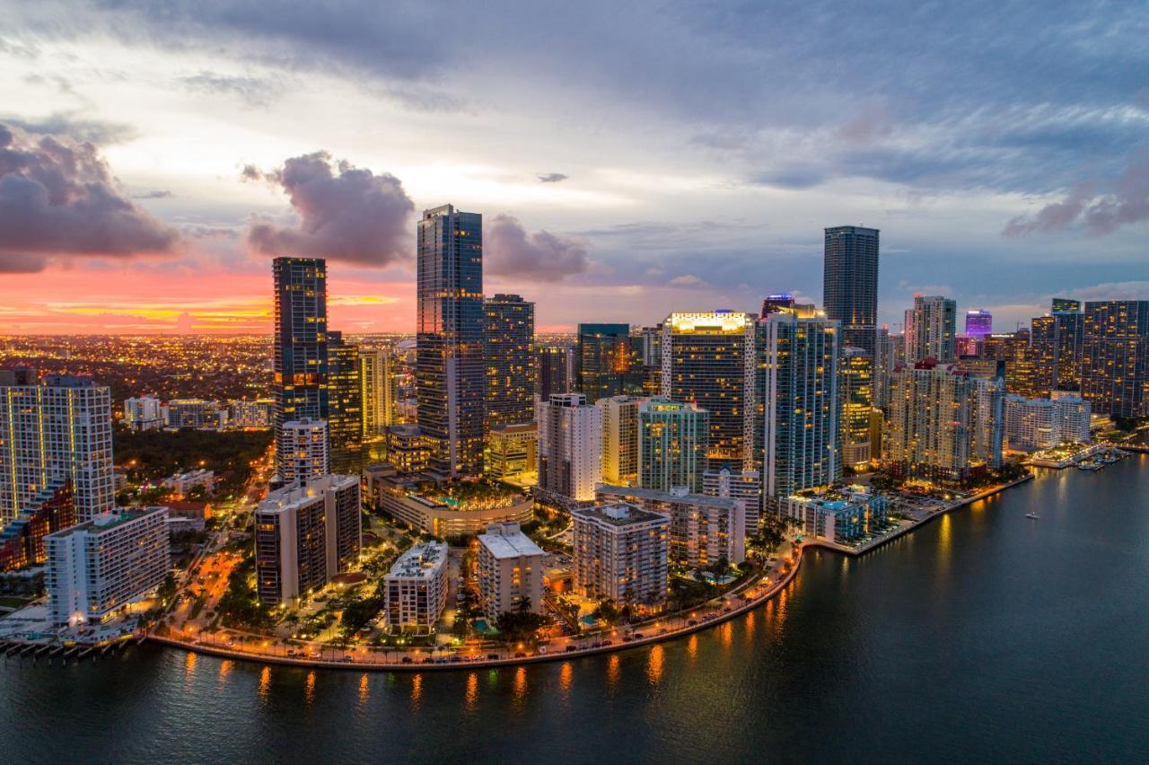 Atwell Suites Miami Brickell By Ihg Exterior photo